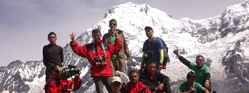 ganesh-himal-trekking-kalo-seto-kunda-view